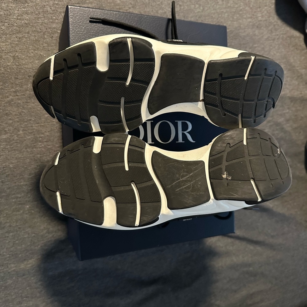 Dior Sneaker - Picture 5 of 8